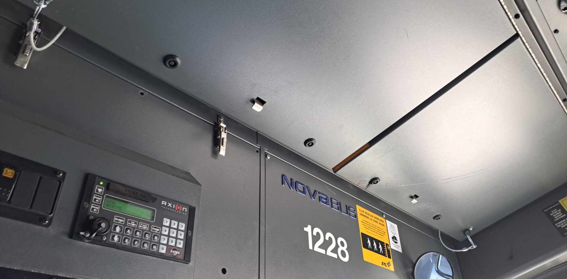 2024-04-26 Câbles de sécurité ajoutés aux séries de bus 2013 et moins